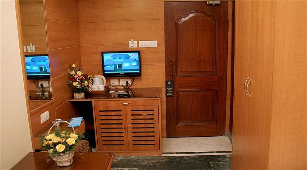 Fabhotel Panasia International Kolkata Luaran gambar